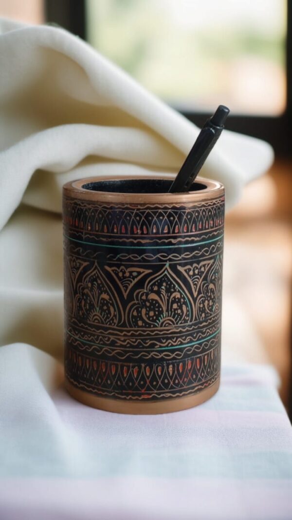 Pen holder