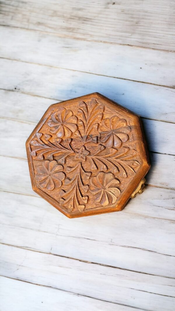 Jewellery box